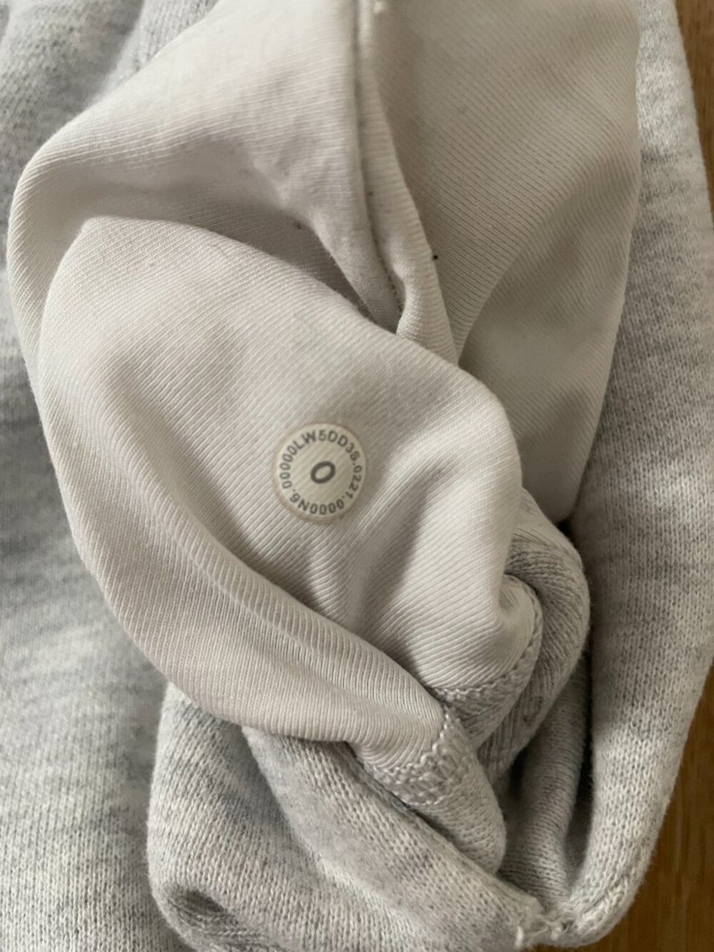 Lululemon Scuba Joggers - Picture 6 of 6